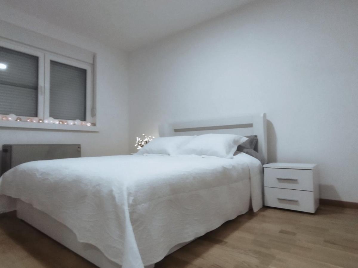 Mdm Apartment *